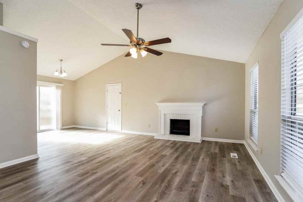 5003 Jade Ct - Photo 5 of 17