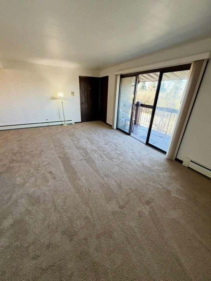 8549 W 151st St Apt 3e - Photo 7 of 21