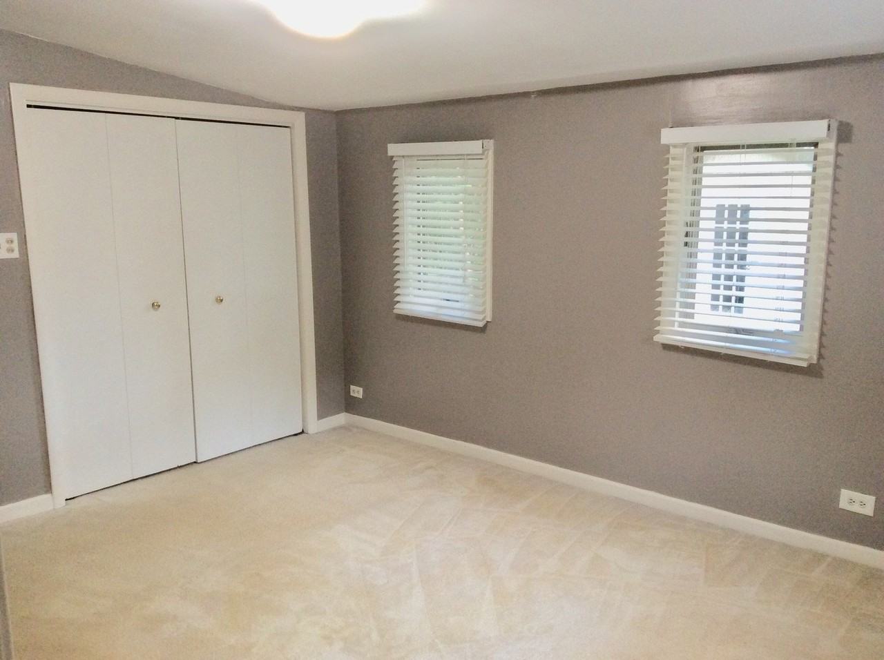 133 N Woodlawn St - Photo 6 of 12