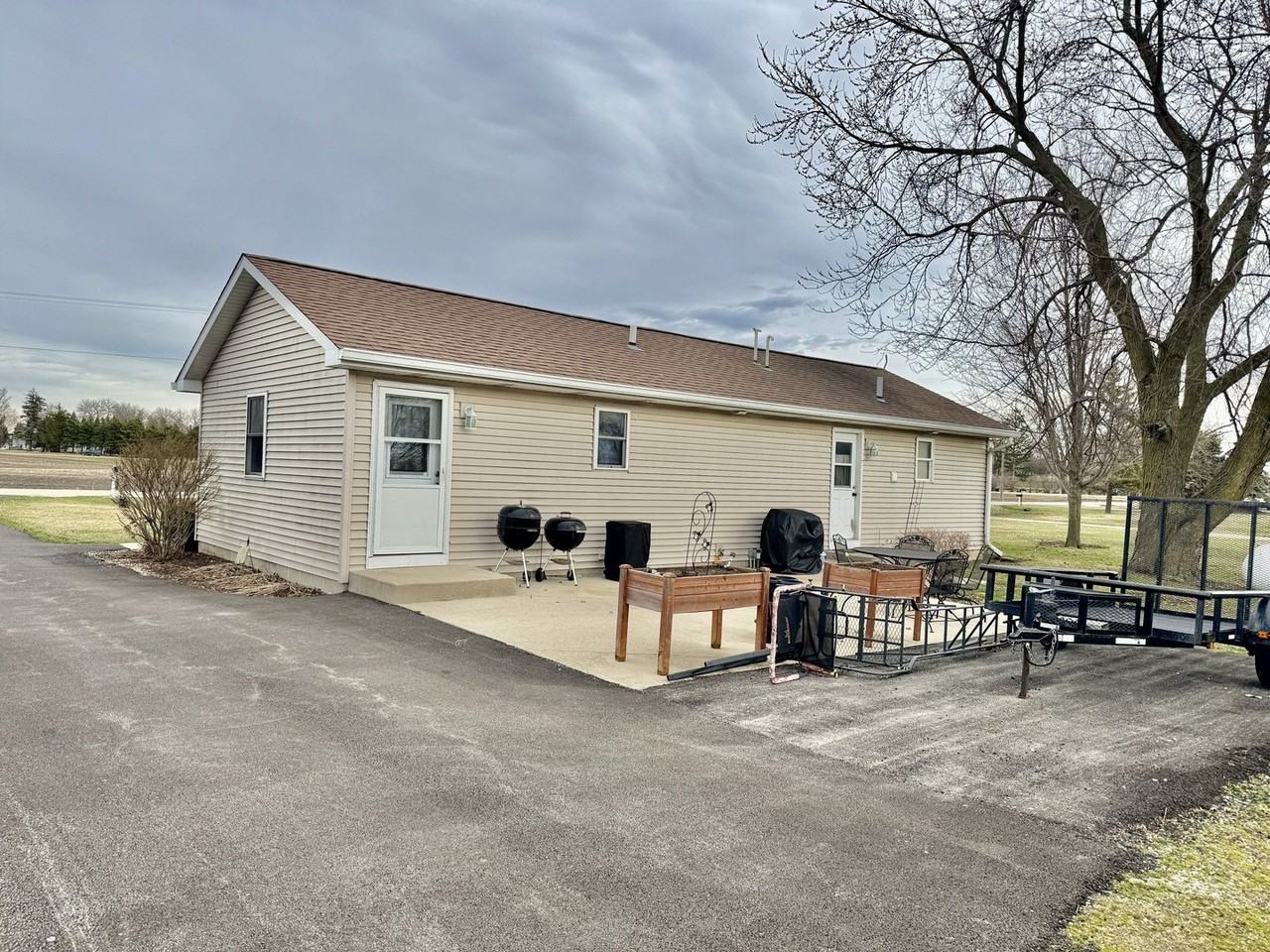 50W353 Old State Rd - Photo 3 of 11