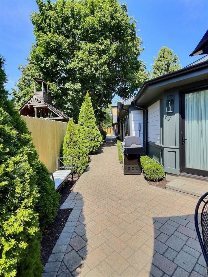 5245 W Ardmore Ave Unit Coach-House - Photo 4 of 42