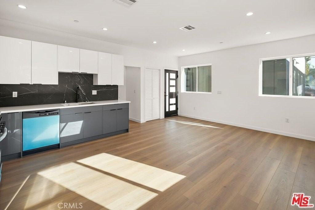 1631 S New Hampshire Ave #A - Photo 5 of 31