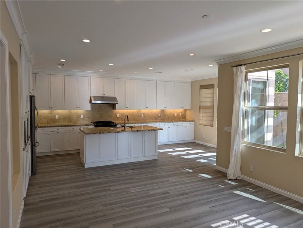 106 Baritone - Photo 2 of 18