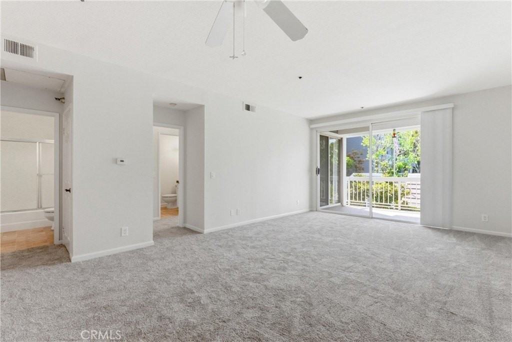 20301 Bluffside Cir #D201 - Photo 3 of 30