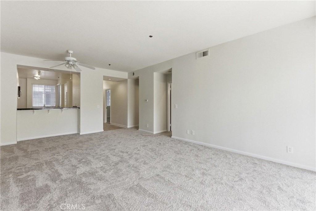 20301 Bluffside Cir #D201 - Photo 4 of 30