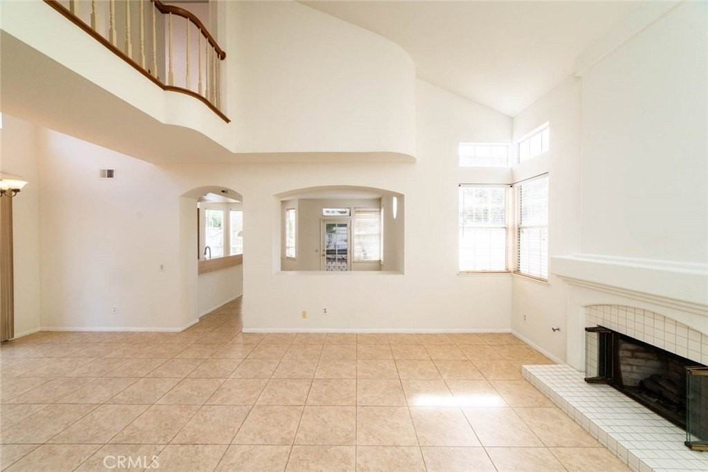 10 Sparta - Photo 5 of 32