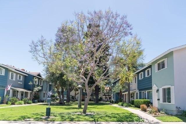 19842 Cambridge Ln - Photo 2 of 14