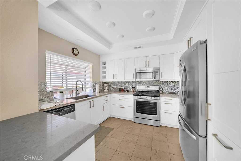 28581 La Alcala - Photo 3 of 32