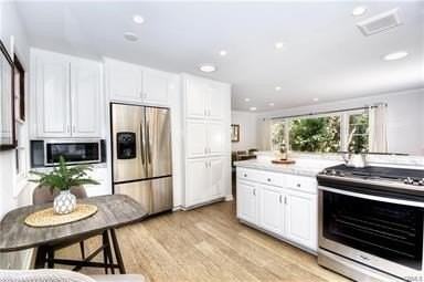 721 Jasmine Ave - Photo 5 of 11