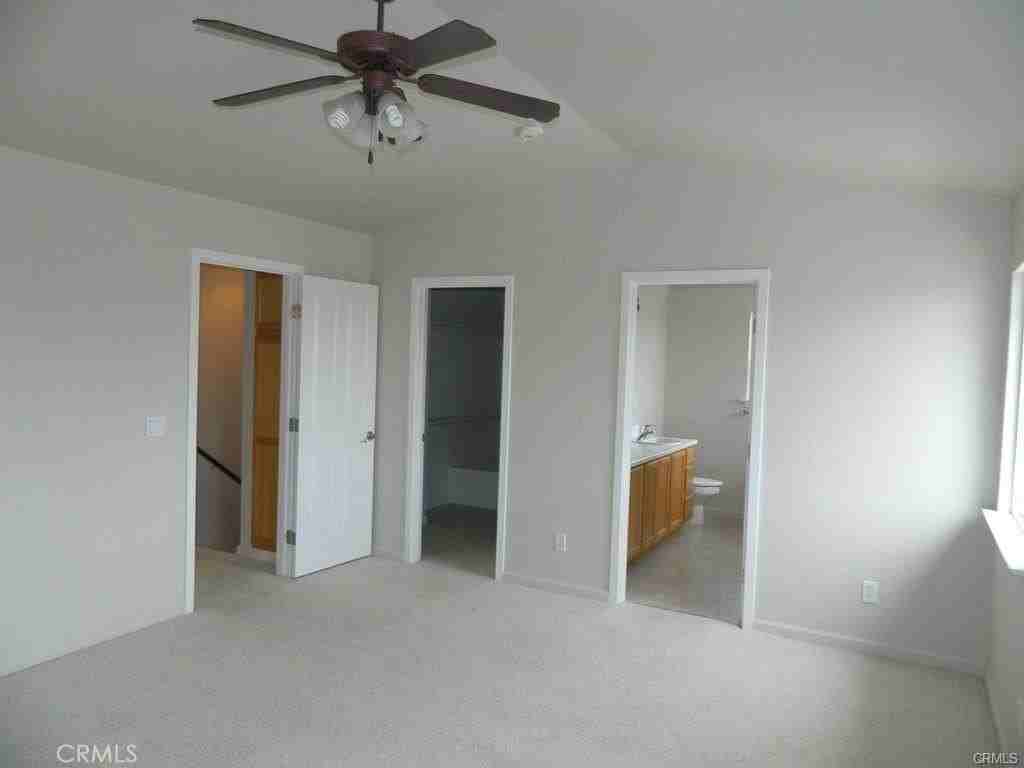 1093 Belridge St - Photo 7 of 19