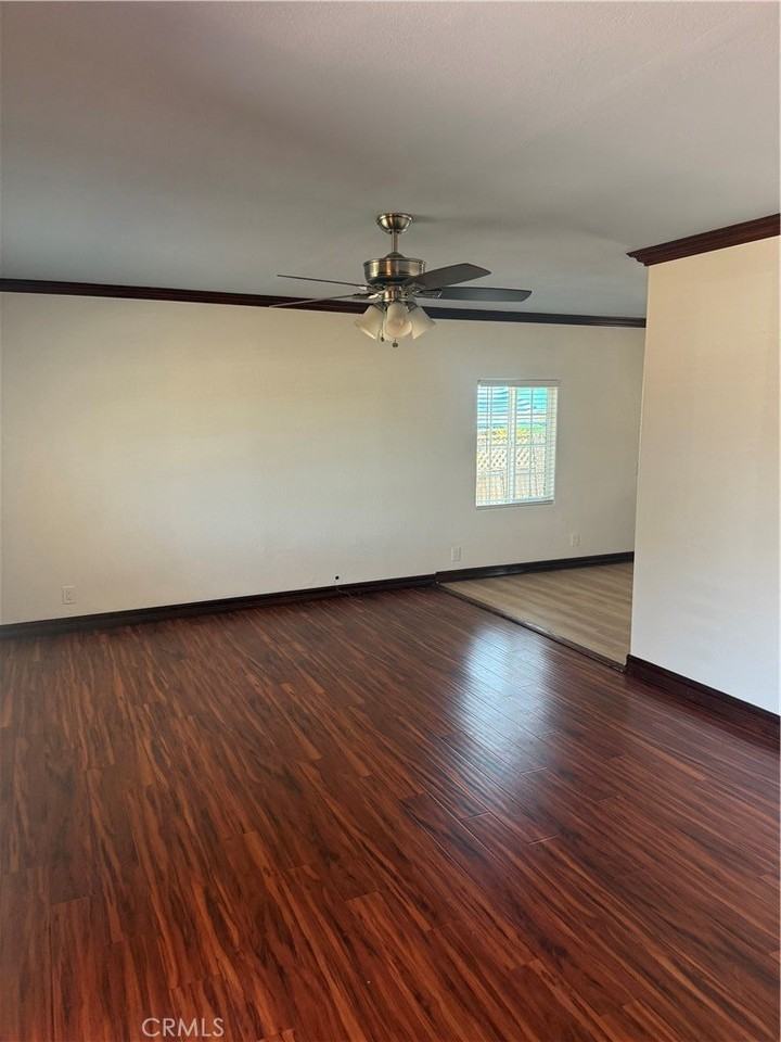 1524 Torrance Blvd - Photo 5 of 31