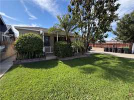 featured image of 126 S Batavia St