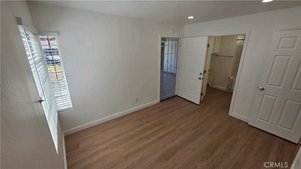 210 S Paulsen Ave - Photo 4 of 23