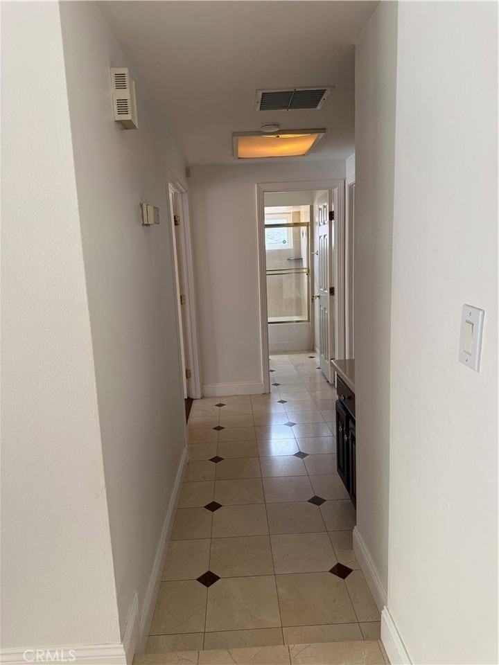 10116 Viking Ave - Photo 6 of 9