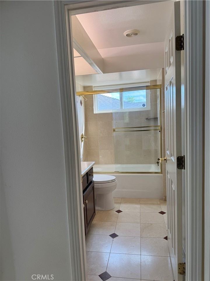 10116 Viking Ave - Photo 7 of 9