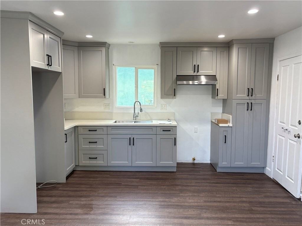 202 E 78th St - Photo 2 of 4