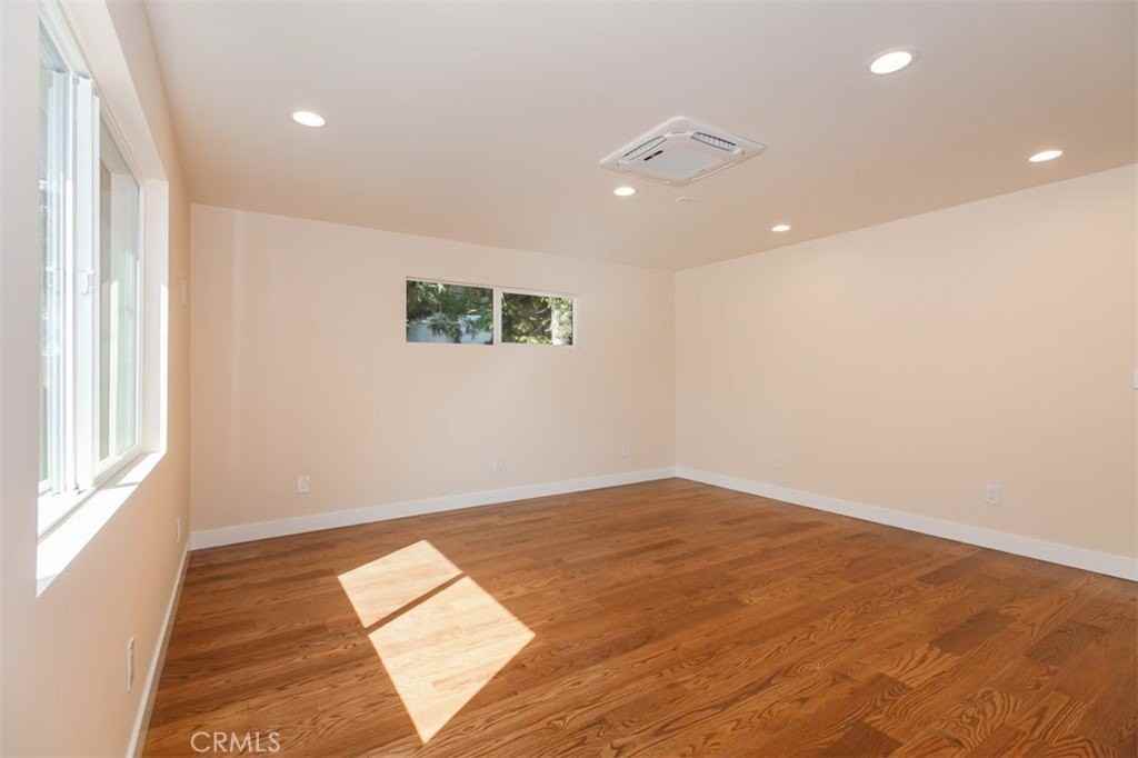 319 N Shelton St - Photo 6 of 21