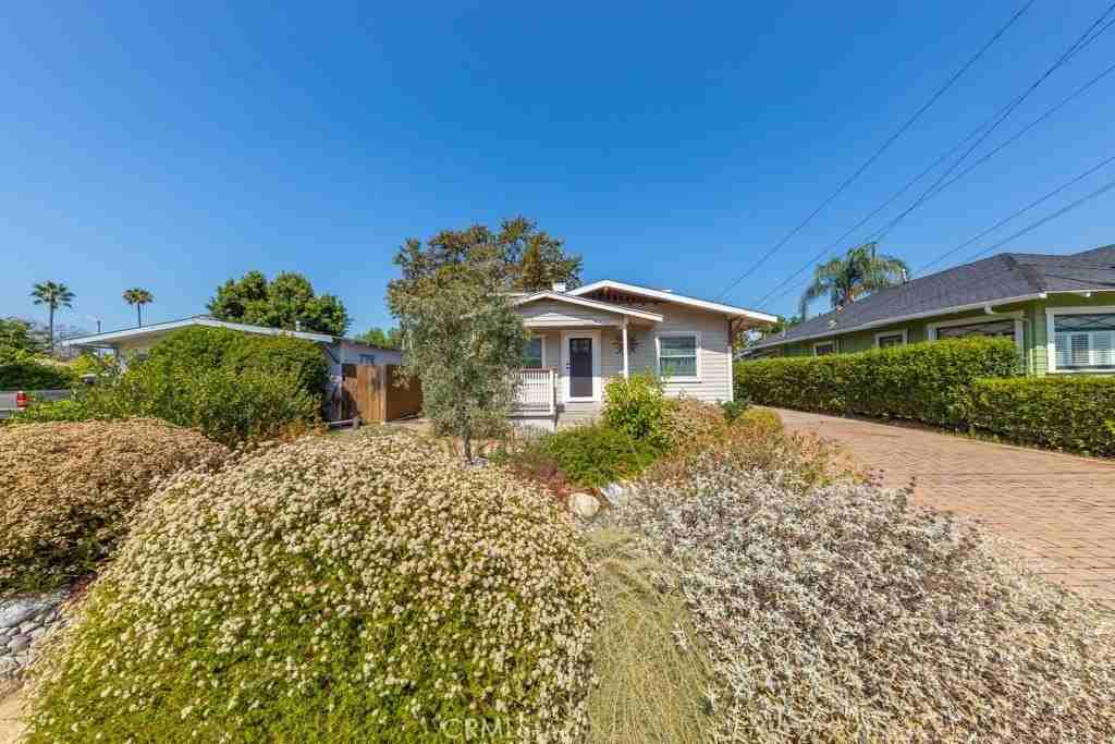 4951 Park Pl - Photo 3 of 30