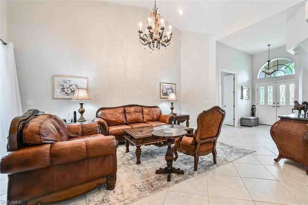 6545 Chestnut Cir - Photo 6 of 43