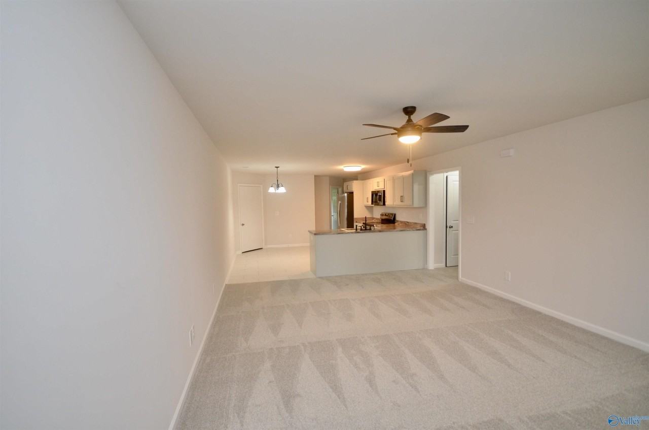 160 Swansea Ln - Photo 2 of 9