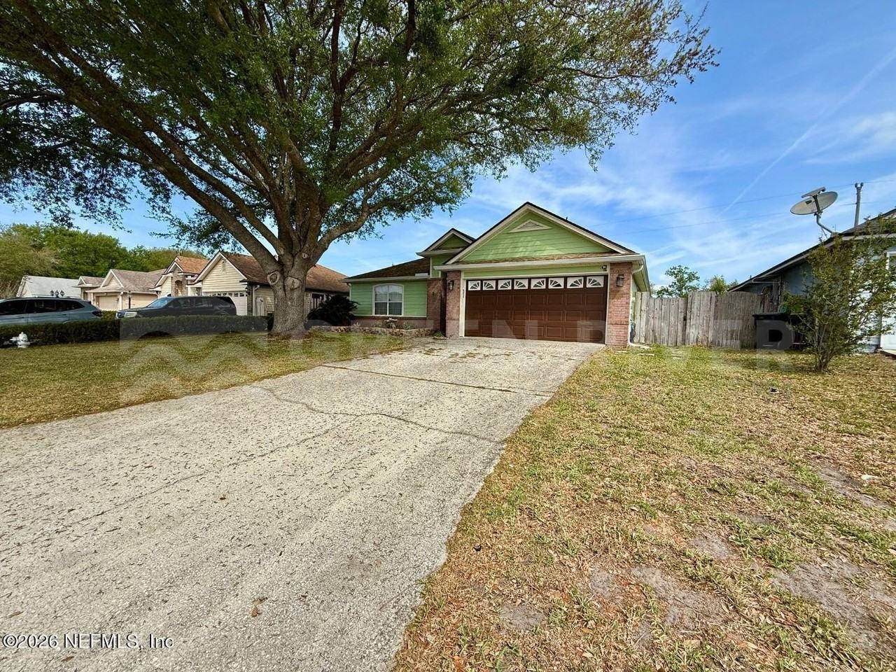 2927 Waters View Cir - Photo 2 of 50