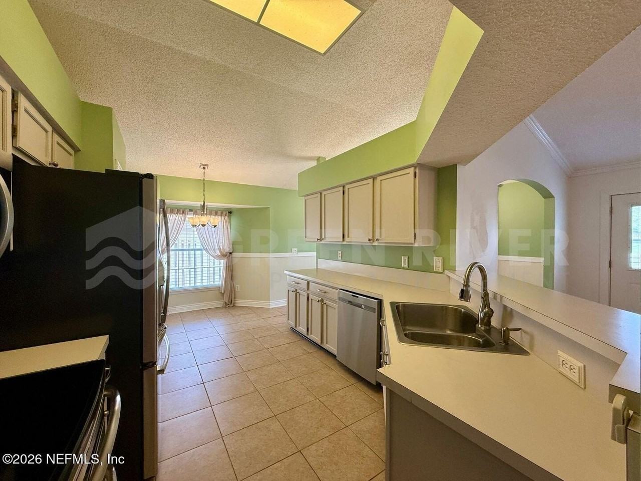 2927 Waters View Cir - Photo 7 of 50