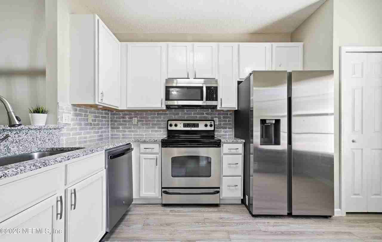 1730 Cross Pines Dr - Photo 6 of 30