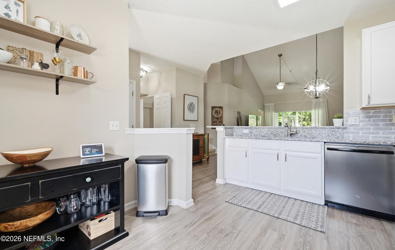 1730 Cross Pines Dr - Photo 7 of 30