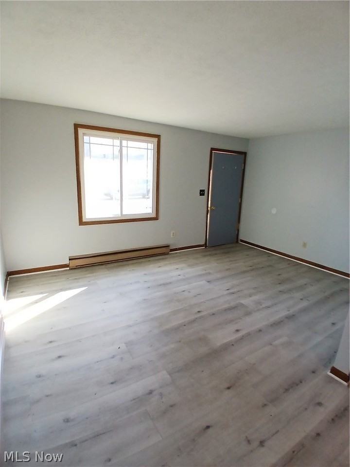 31 Elm St Apt B3 - Photo 2 of 10