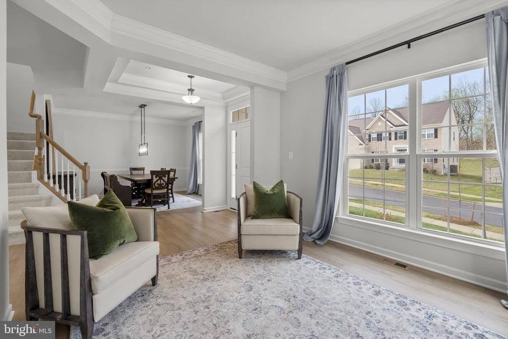 5604 Big Huntingdon Ln - Photo 5 of 50