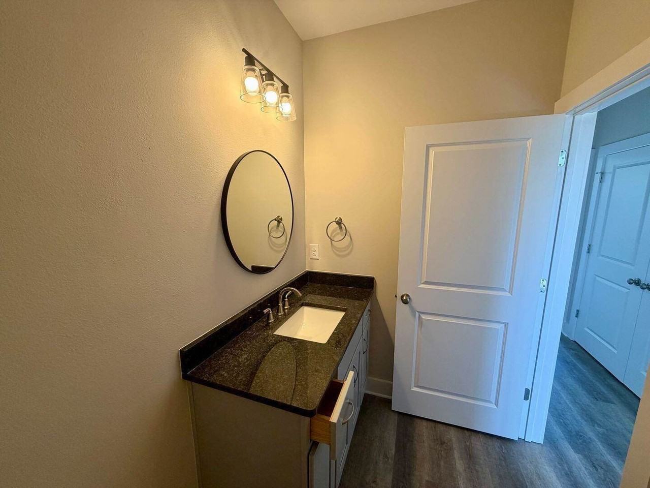 115 Penny Ln - Photo 6 of 12