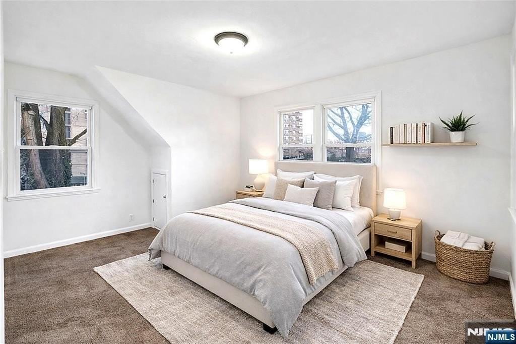 1010 Ponsi St - Photo 5 of 8