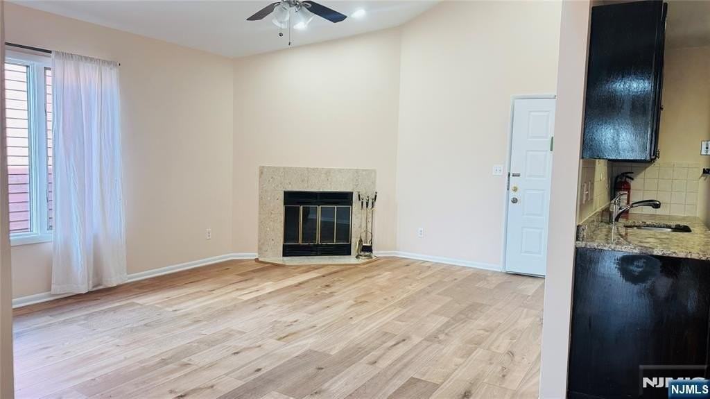 Washington Ave - Photo 4 of 16