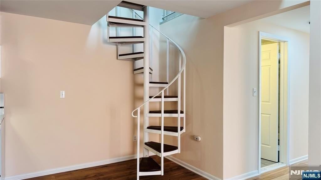 Washington Ave - Photo 7 of 16