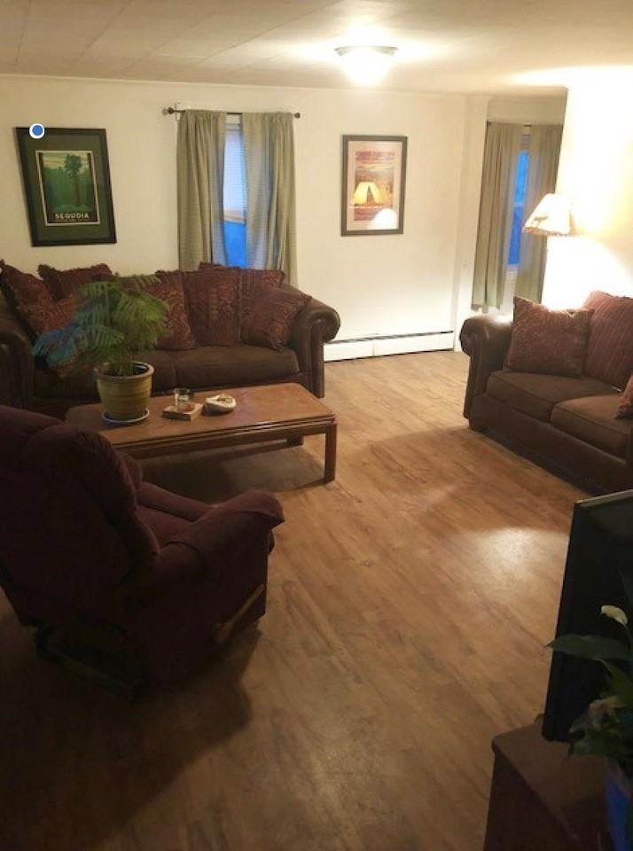 Hanson St - Photo 4 of 6