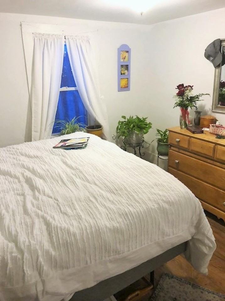 Hanson St - Photo 5 of 6