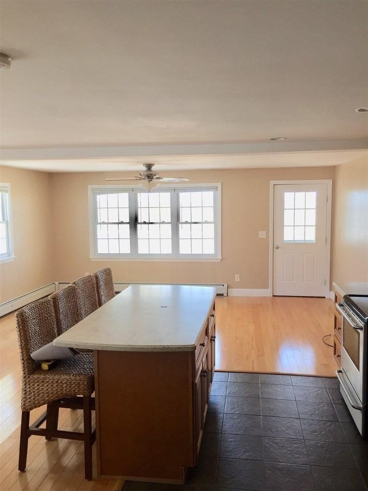 497 Winnacunnet Rd #1 - Photo 3 of 17