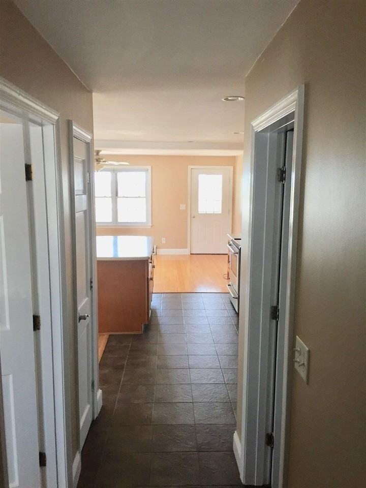 497 Winnacunnet Rd #1 - Photo 5 of 17