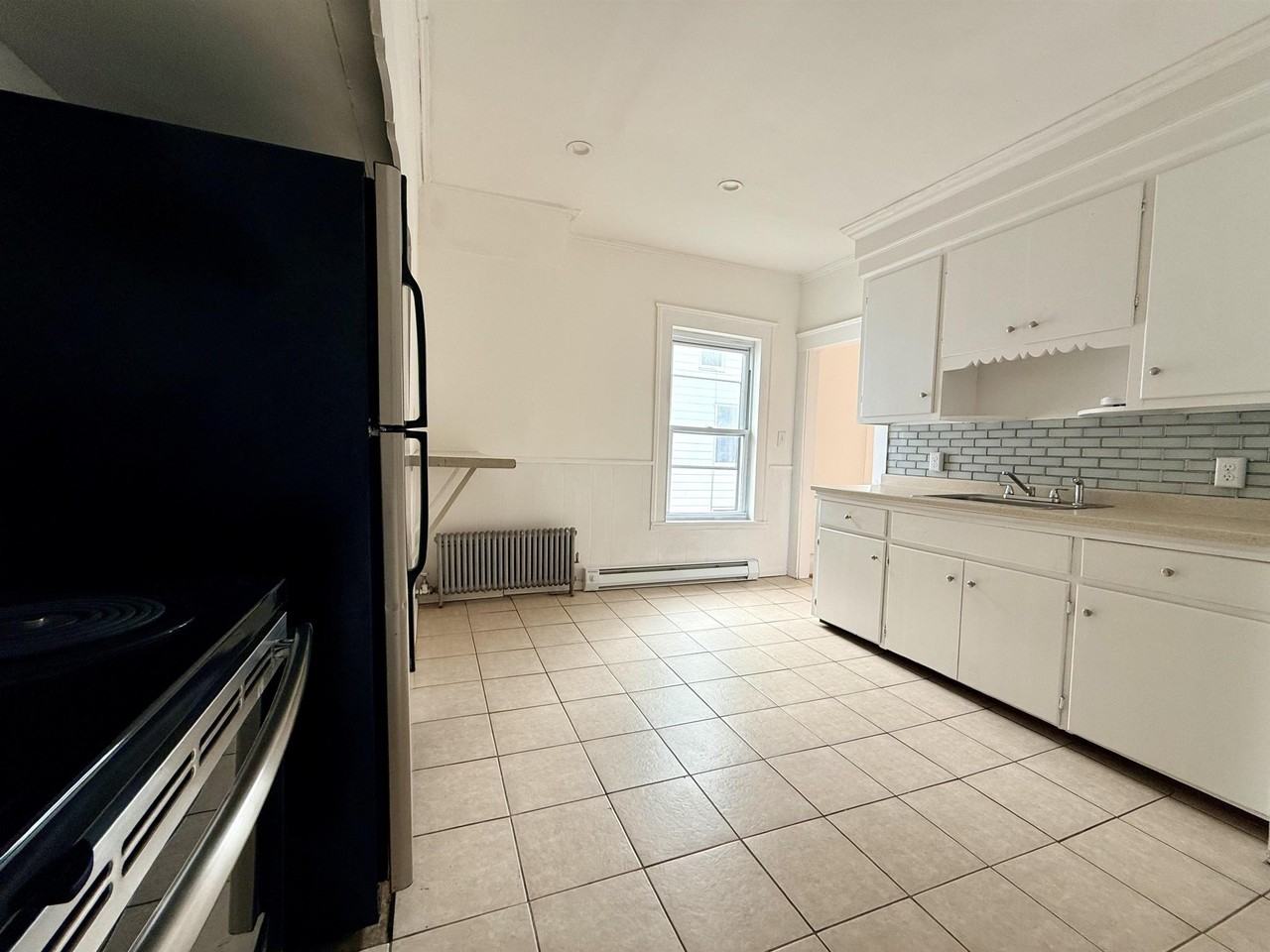 28 Brook St #2 - Photo 5 of 23