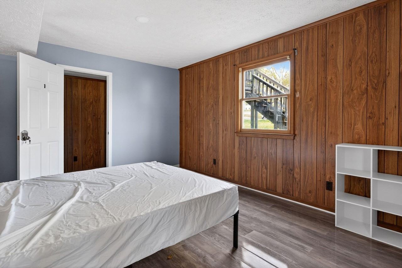 Hawick Dr - Photo 4 of 16