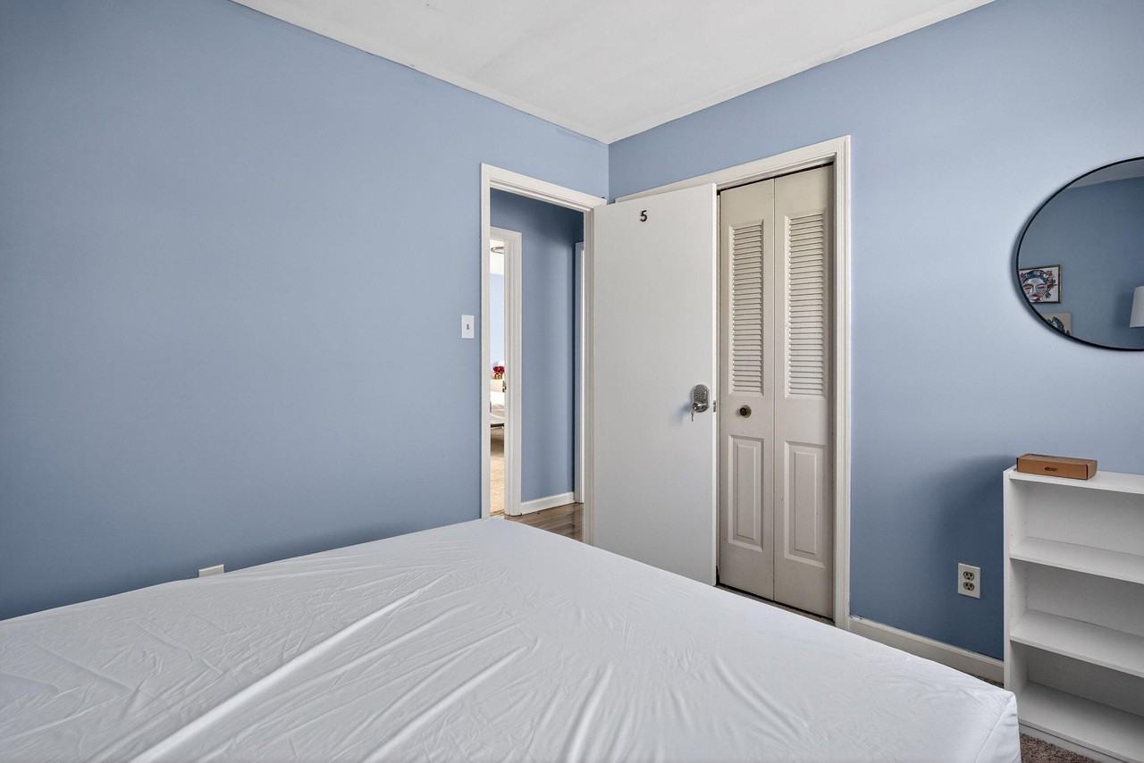 Hawick Dr - Photo 6 of 16