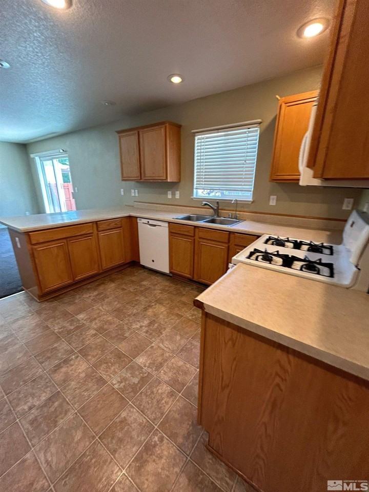 17910 Drift Creek Ct - Photo 6 of 27