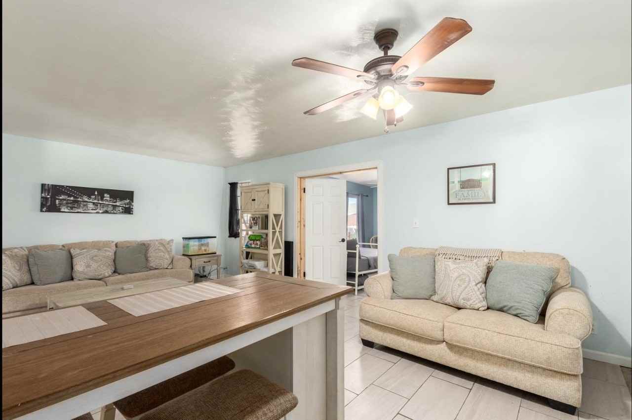 W Jasmine St - Photo 2 of 20