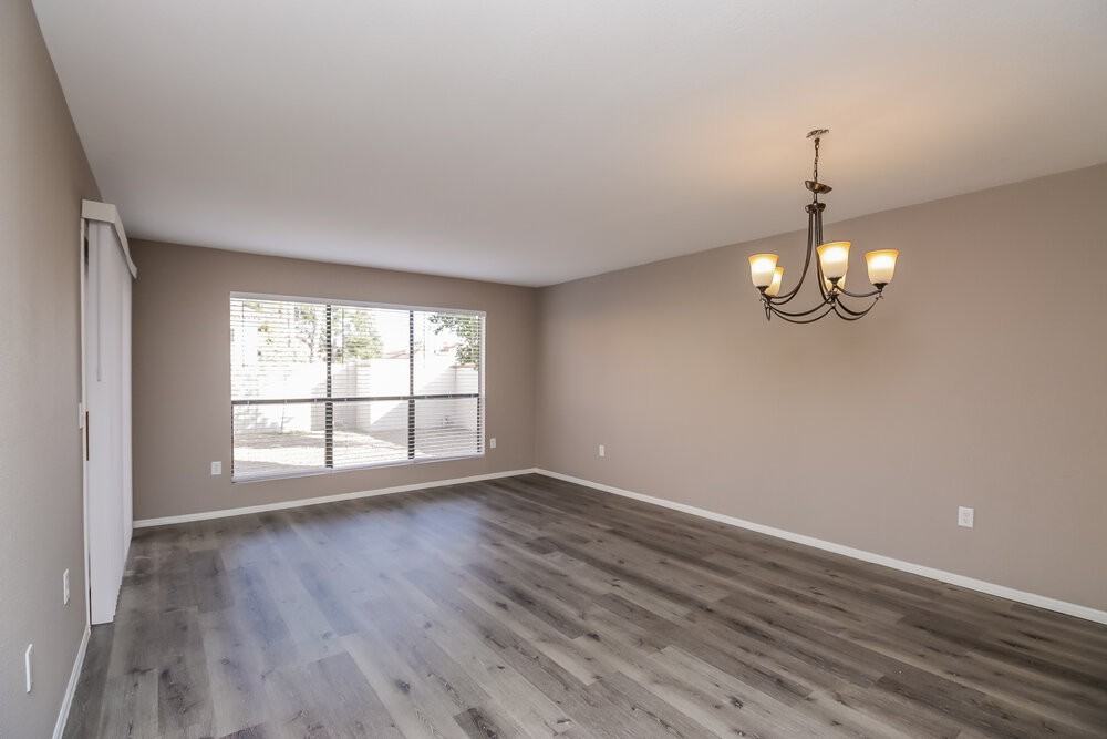 1534 E Campbell Ave - Photo 7 of 17