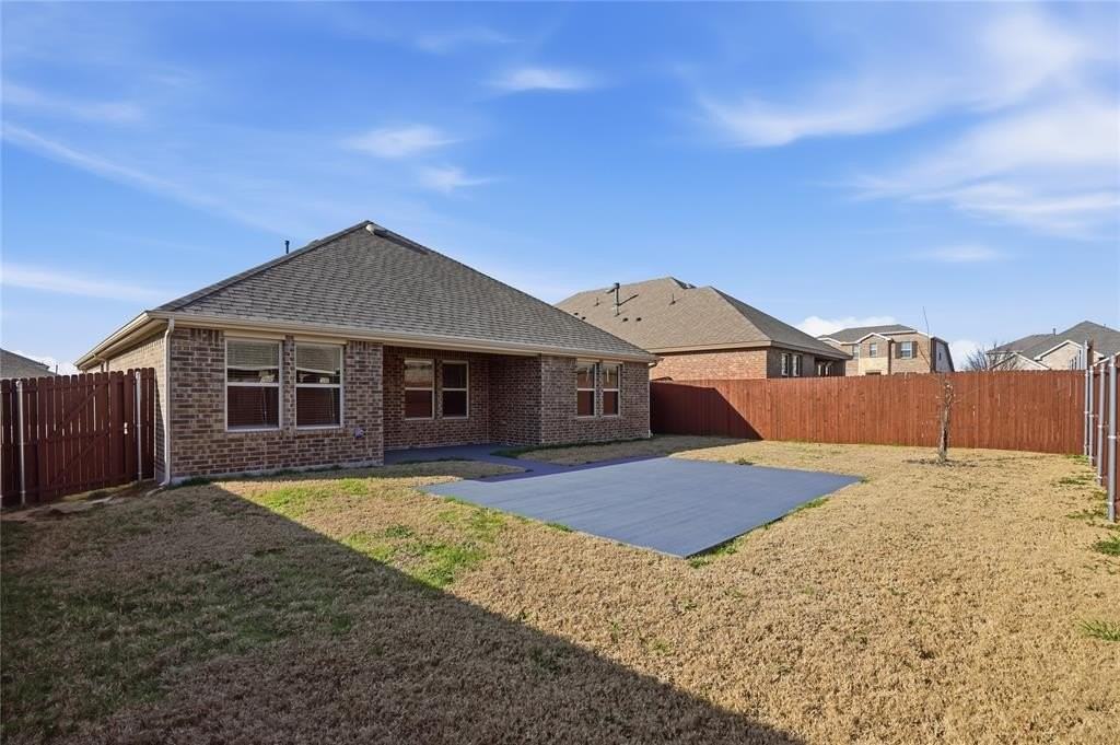 812 Indigo Rd - Photo 2 of 28