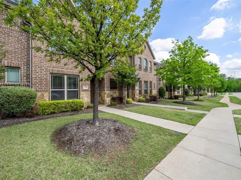 309 Tottenham Ct - Photo 3 of 27