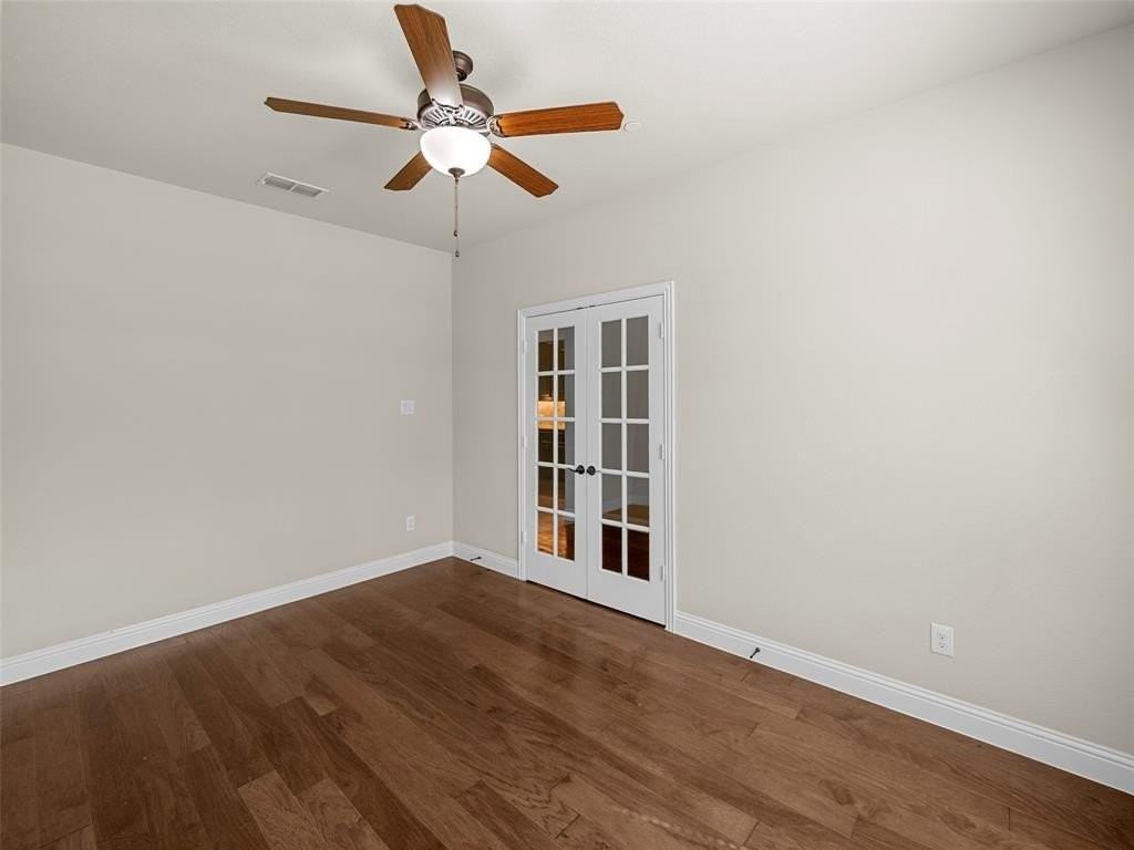 309 Tottenham Ct - Photo 7 of 27