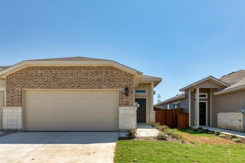 704 Harvest Moon Dr - Photo 2 of 21