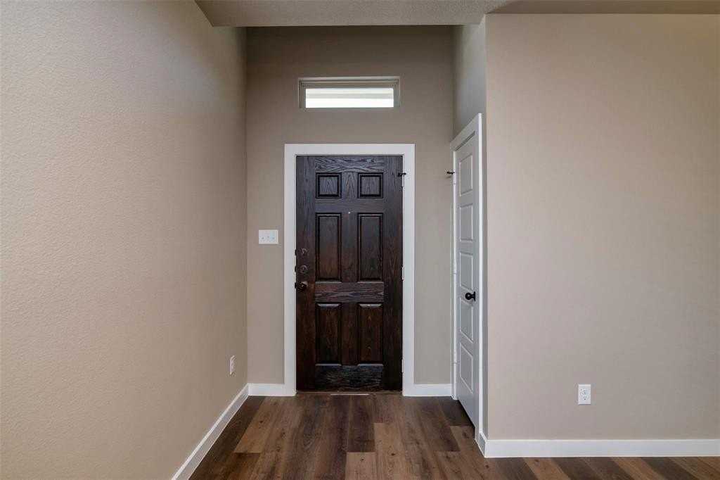 704 Harvest Moon Dr - Photo 3 of 21