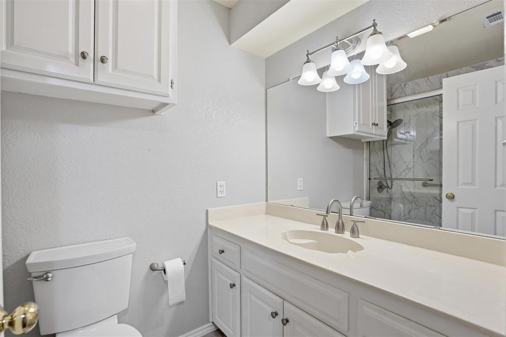 5845 Water Ridge Dr - Photo 5 of 28